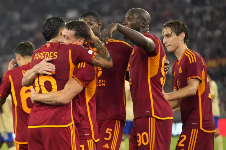 Roma lätt förbi Servite när UEFA-cupens andra gruppspelsomgång sparkar igång